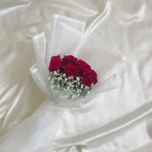 Classic Red Rose and Baby's Breath Mini Bouquet
