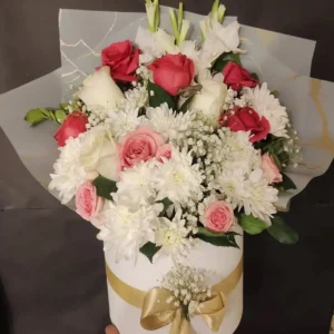 Mixed Rose and Chrysanthemum Box