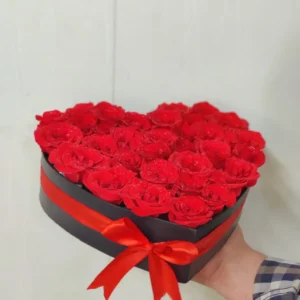 Love in Bloom Heart Box