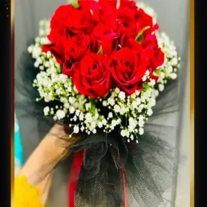 Classic Rouge & Blanc Blooms